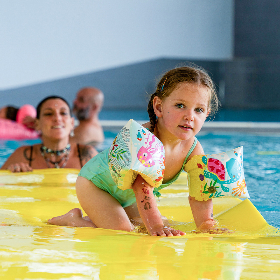 Baby swimming courchevel Aquamotion swimming pool kids children activities fun bonding